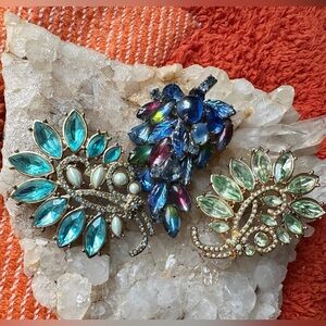 3 vintage brooches-molded glass statement piece and rhinestone pair